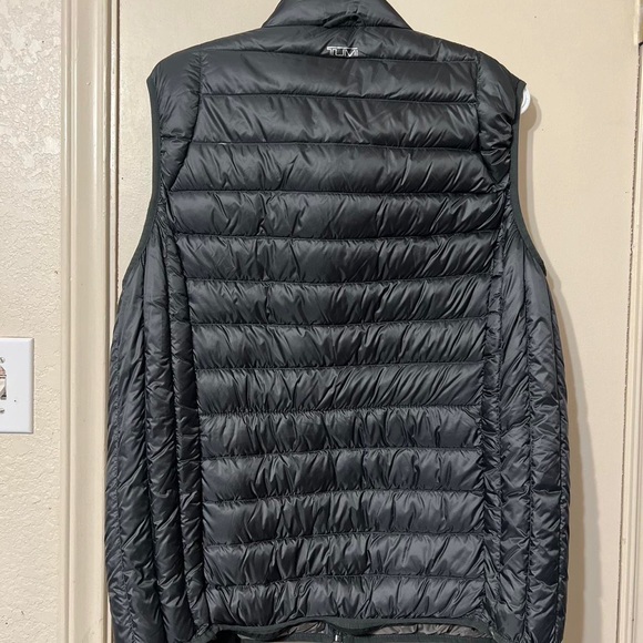 TUMIPAX Down Vest - Picture 3 of 4